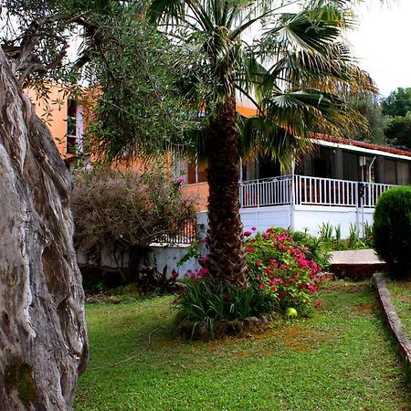 Tina Hotel Limni  Exterior photo