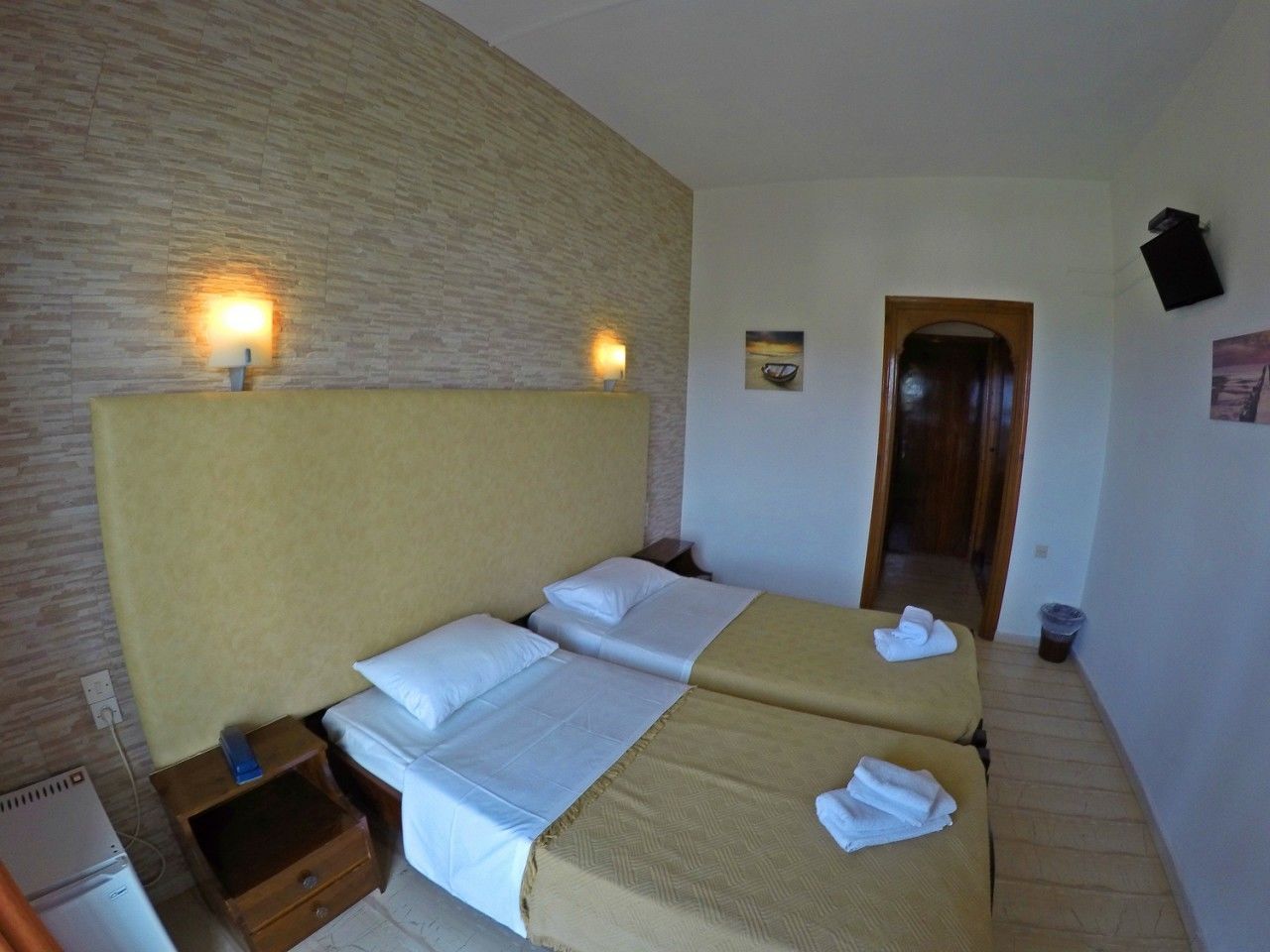 Tina Hotel Limni Room photo